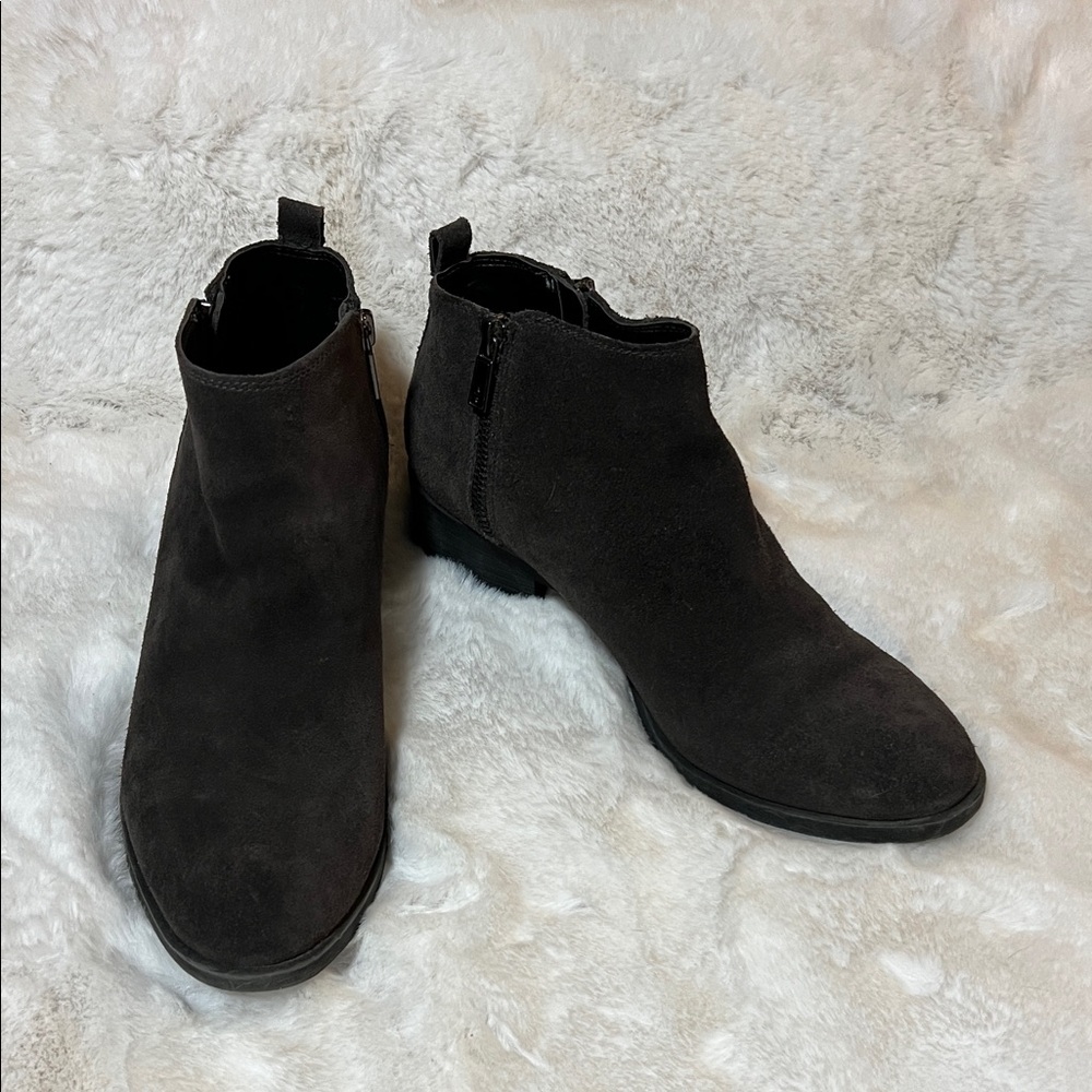 Kenneth Cole New York Dark Brown Ankle Booties